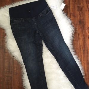 NWT Gap Maternity Skinny Jeans